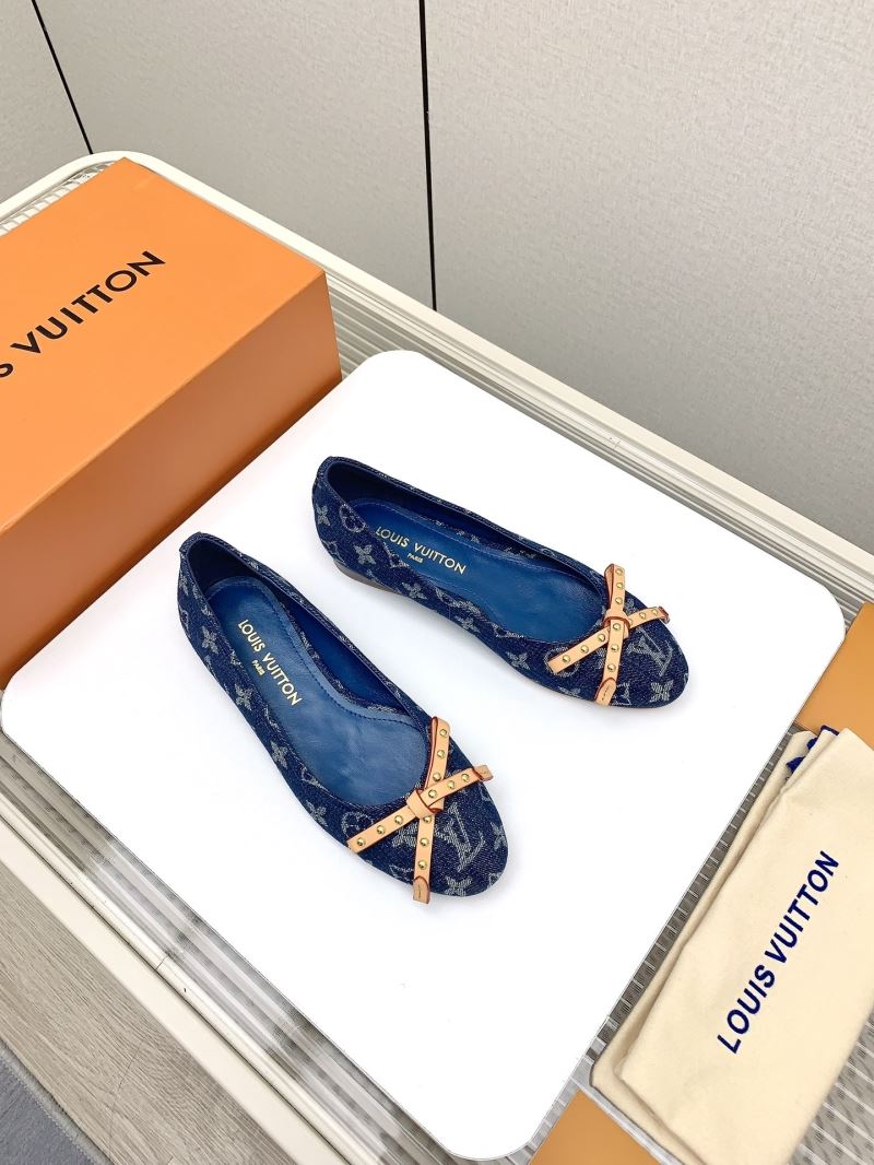 Louis Vuitton Low Shoes